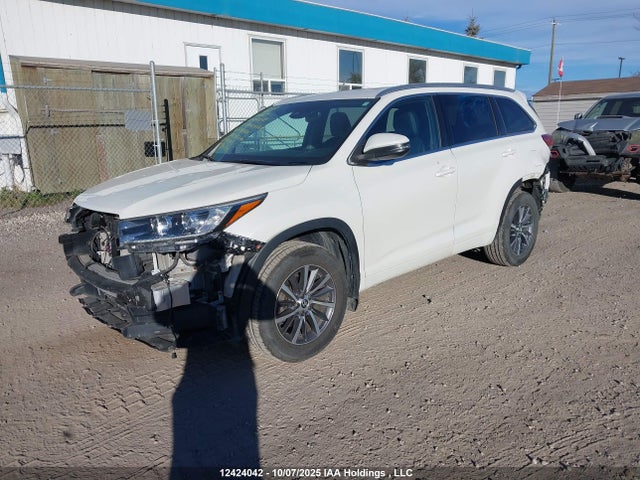 Toyota 2gr-fks 2018 5TDJZRFH6JS534808 Image 2