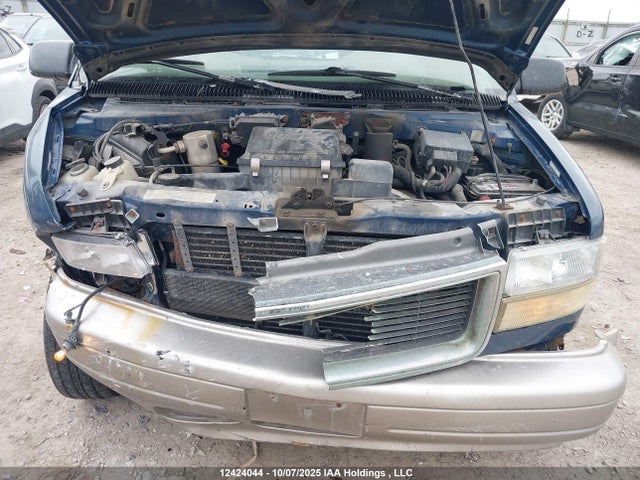12424044 :رقم المزاد ، 1GKDM19X05B506326 vin ، 2005 Gmc Safari Sl/sle/slt مزاد بيع