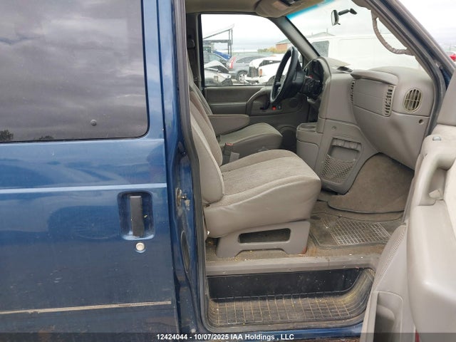 12424044 :رقم المزاد ، 1GKDM19X05B506326 vin ، 2005 Gmc Safari Sl/sle/slt مزاد بيع