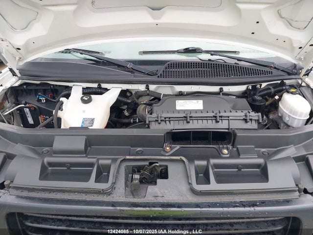 GMC lv1 - spark ignited direct injection, variable valve timing, e85 max, iron 2019 1GTW7AFP1K1141995 Image 10