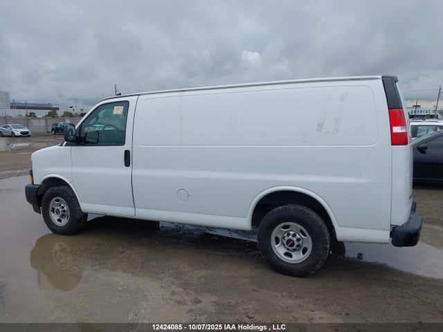 GMC lv1 - spark ignited direct injection, variable valve timing, e85 max, iron 2019 1GTW7AFP1K1141995 Image 14