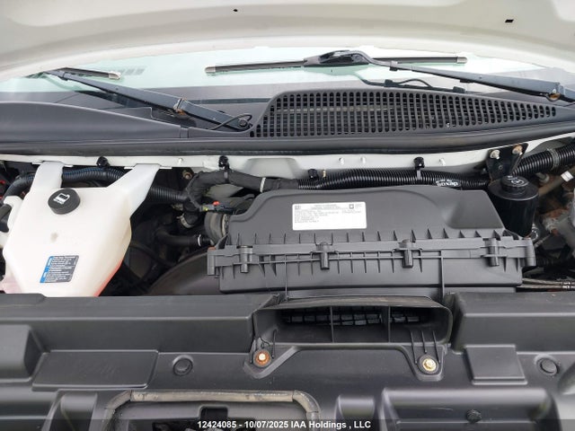 GMC lv1 - spark ignited direct injection, variable valve timing, e85 max, iron 2019 1GTW7AFP1K1141995 Image 6