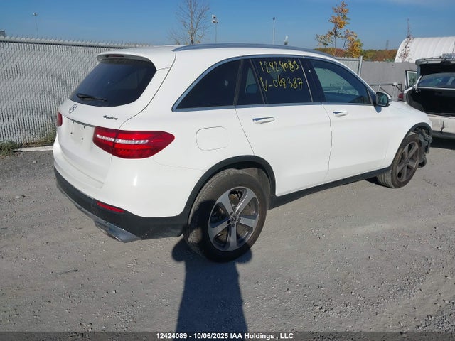 WDC0G4KB3JV068387 Mercedes-Benz m274