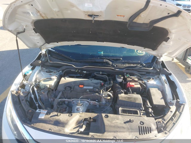 Honda Civic 2017 2HGFC2F55HH038218 Image 10