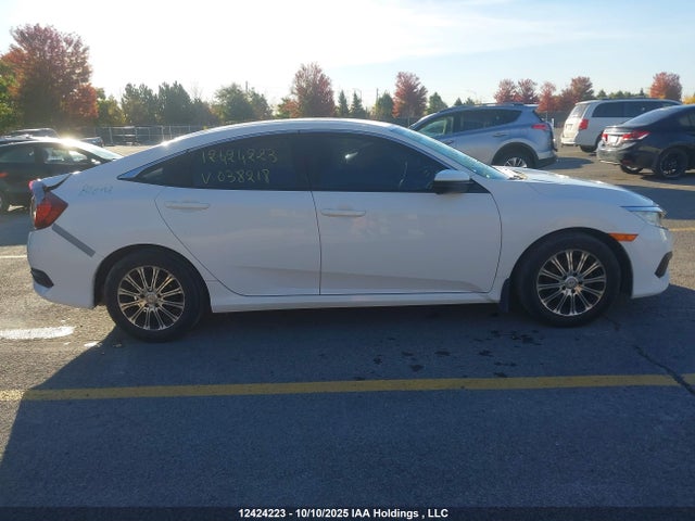 Honda Civic 2017 2HGFC2F55HH038218 Image 14