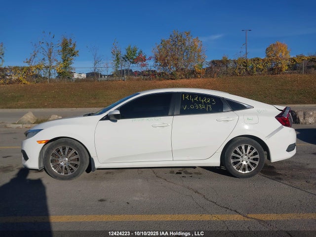 Honda Civic 2017 2HGFC2F55HH038218 Image 15