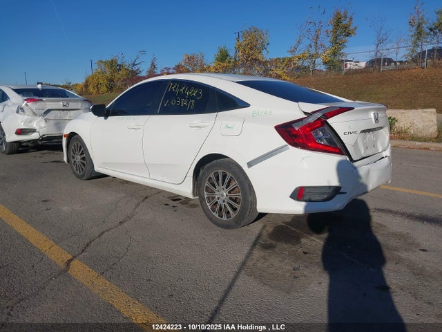 Honda Civic 2017 2HGFC2F55HH038218 Image 3