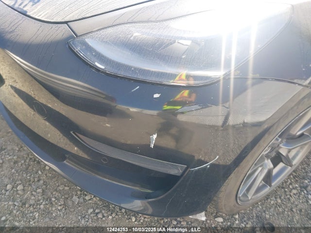 12424253 :رقم المزاد ، 5YJ3E1EA1NF258168 vin ، 2022 Tesla Model 3 مزاد بيع