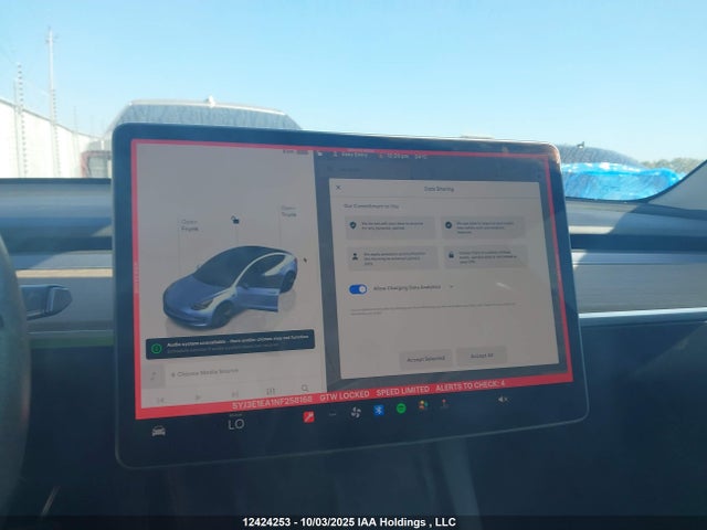 12424253 :رقم المزاد ، 5YJ3E1EA1NF258168 vin ، 2022 Tesla Model 3 مزاد بيع