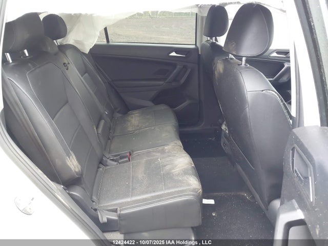 3VV2B7AX6KM078498 Volkswagen Tiguan