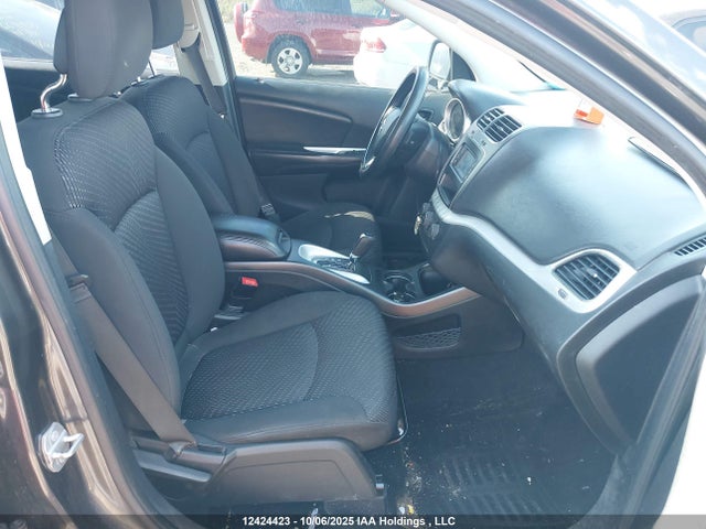 Dodge 2016 2016 3C4PDCAB0GT115618 Image 5