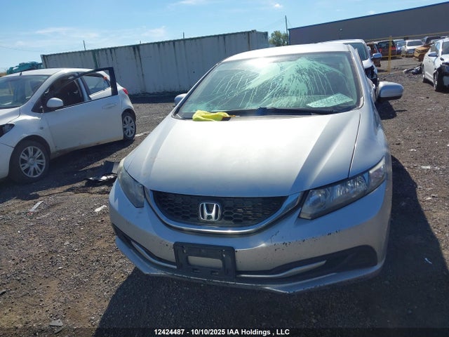 Honda Civic 2015 2HGFB2F48FH058146 Image 28