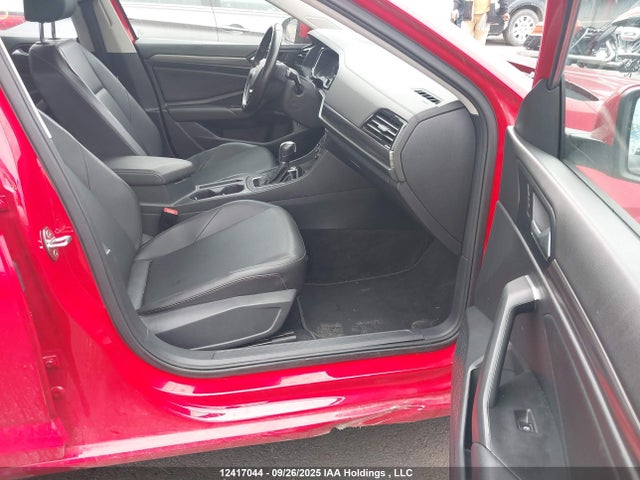 3VWE57BU9KM098068 Volkswagen 1.8 tsi