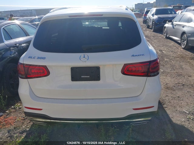 W1N0G8EB1NV364113 Mercedes-Benz Glc 300 4matic