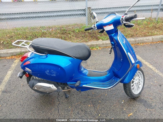 Vespa 2015 2015 ZAPC536B7F5200375 Image 8