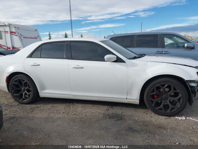 Chrysler 300 2016 2C3CCABG6GH231452 Image 13