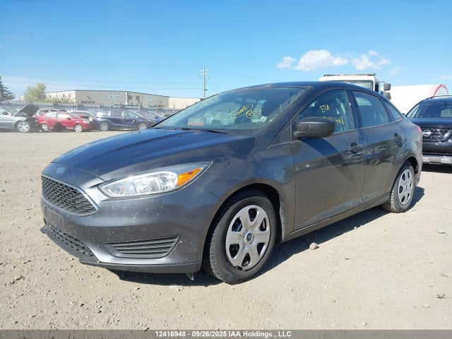 Ford 2015 2015 1FADP3E24FL272234 Image 2