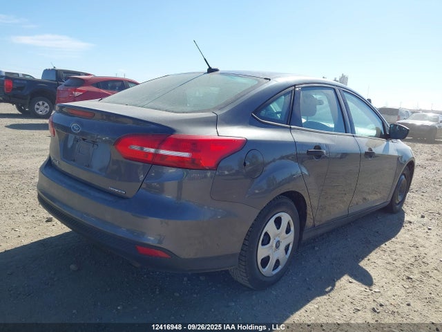 Ford 2015 2015 1FADP3E24FL272234 Image 4