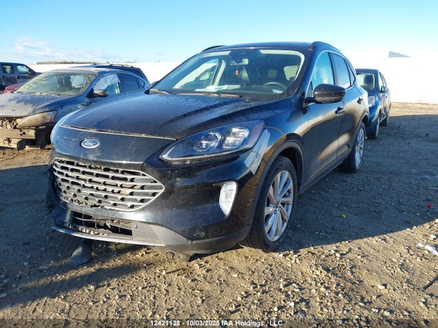 1FMCU9DZ6MUA59899 Ford hev/phev