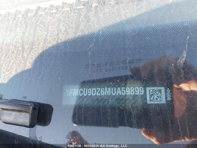 1FMCU9DZ6MUA59899 Ford hev/phev