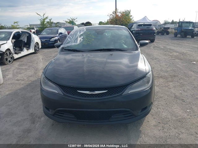 1C3CCCBG4FN583107 Chrysler 2015
