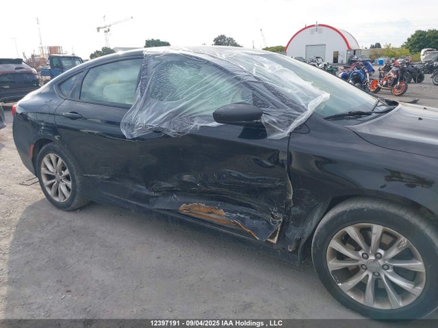 1C3CCCBG4FN583107 Chrysler 2015