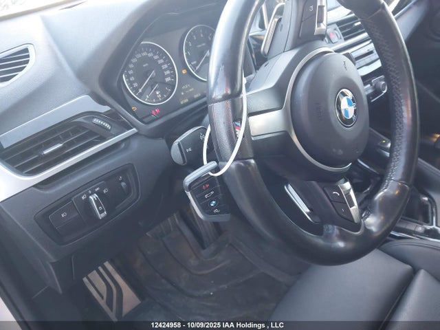 BMW X1 2016 WBXHT3C37G5F65379 Image 11