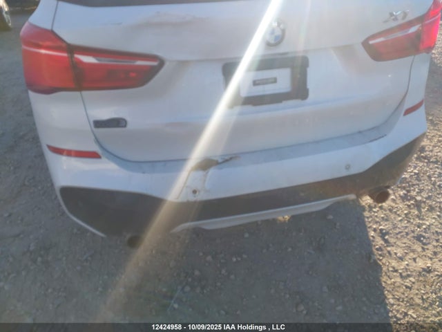 BMW X1 2016 WBXHT3C37G5F65379 Image 6