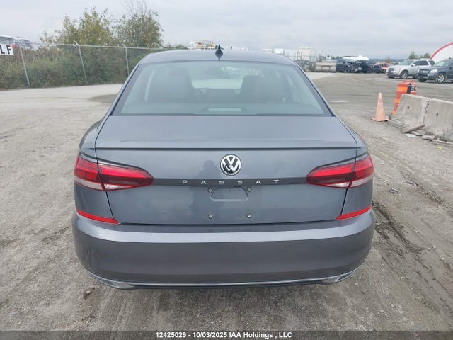 Volkswagen Passat 2022 1VWBA7A39NC004560 Image 15