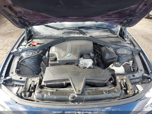 WBA8A3C38HK692139 BMW 320i