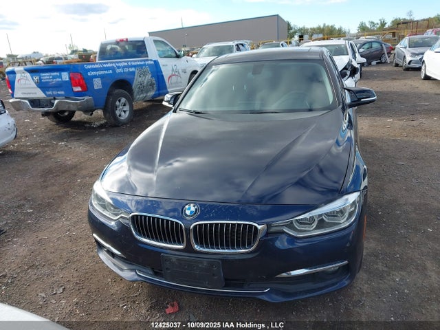 WBA8A3C38HK692139 BMW 320i