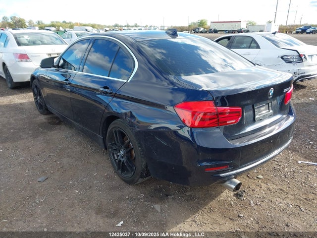 WBA8A3C38HK692139 BMW 320i