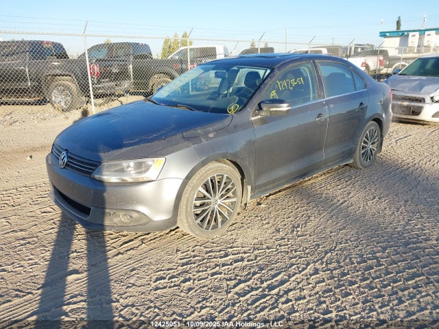 3VWLL7AJ1EM396235 Volkswagen 2014