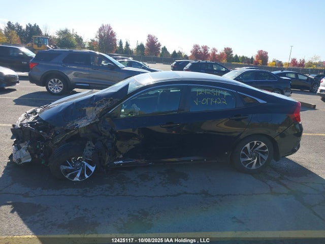 Aukcja sprzedaży 2018 Honda Civic, vin: 2HGFC2F89JH017422, numer aukcji: 12425117