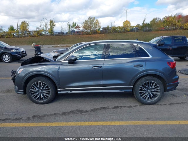 2020 Audi Q3 მანქანა იყიდება აუქციონზე, vin: WA1EECF34L1020416, აუქციონის ნომერი: 12425219