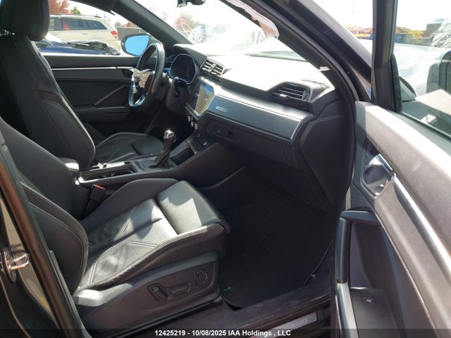 2020 Audi Q3 მანქანა იყიდება აუქციონზე, vin: WA1EECF34L1020416, აუქციონის ნომერი: 12425219