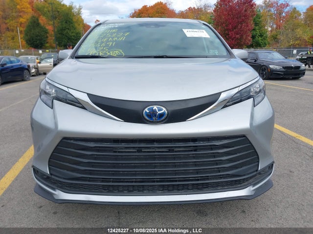 5TDGSKFC0SS156691 Toyota Sienna