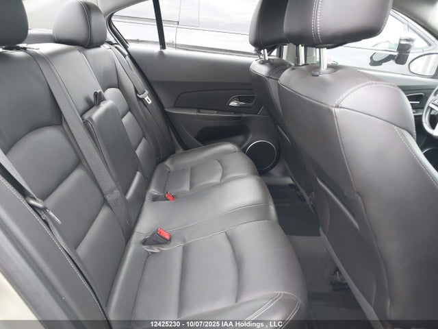 1G1P75SZ3E7305289 Chevrolet luz