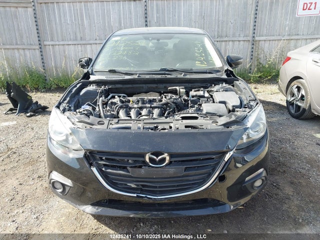 3MZBM1L72FM132482 Mazda pe