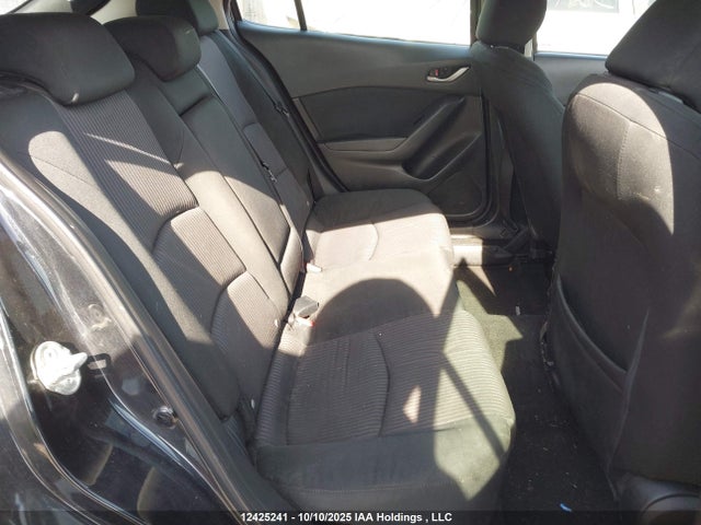3MZBM1L72FM132482 Mazda pe