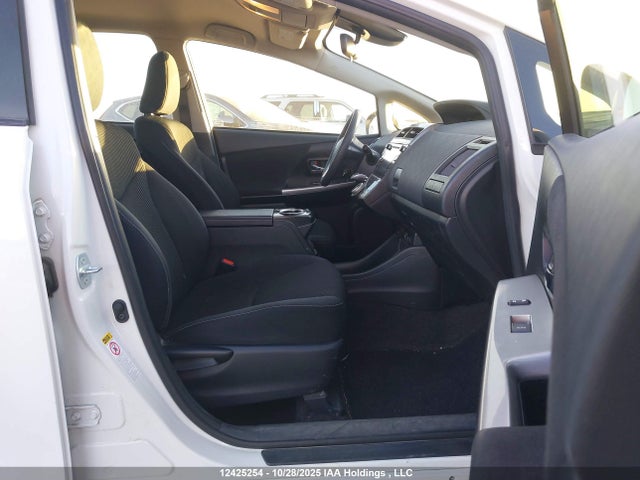 JTDZN3EUXJJ076181 Toyota PRIUS V