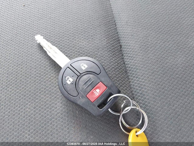 3N6CM0KNXGK692651 Nissan 2016