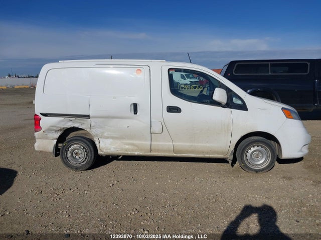 3N6CM0KNXGK692651 Nissan 2016