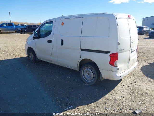 3N6CM0KNXGK692651 Nissan 2016