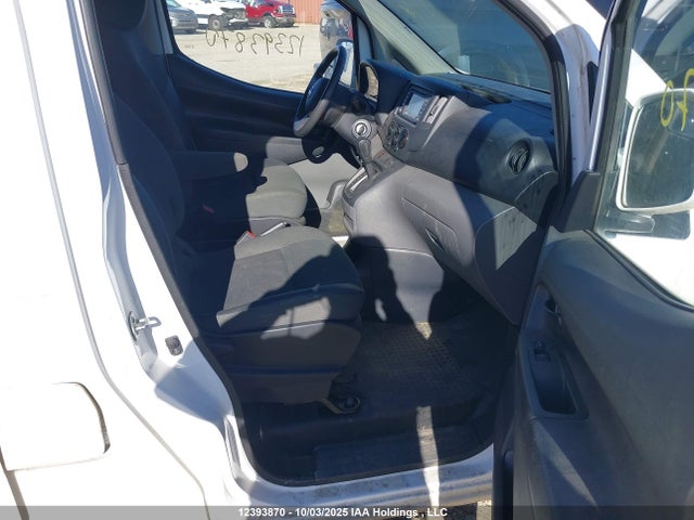 3N6CM0KNXGK692651 Nissan 2016