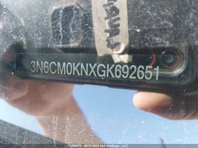 3N6CM0KNXGK692651 Nissan 2016
