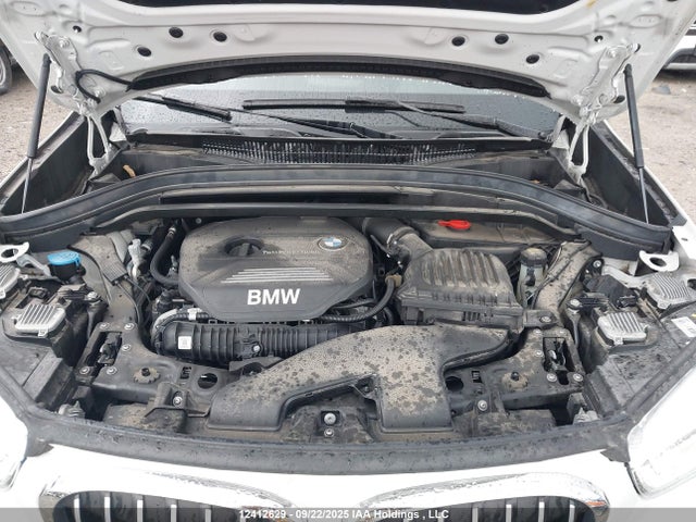 BMW X1 2017 WBXHT3C32H5F78896 Image 10