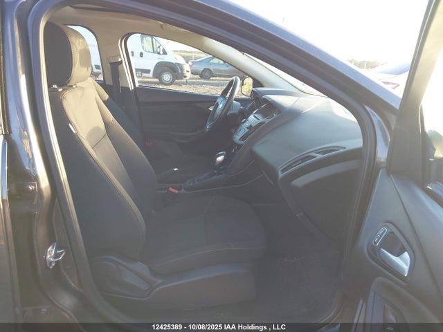 Ford Focus 2015 1FADP3K23FL284380 Image 5