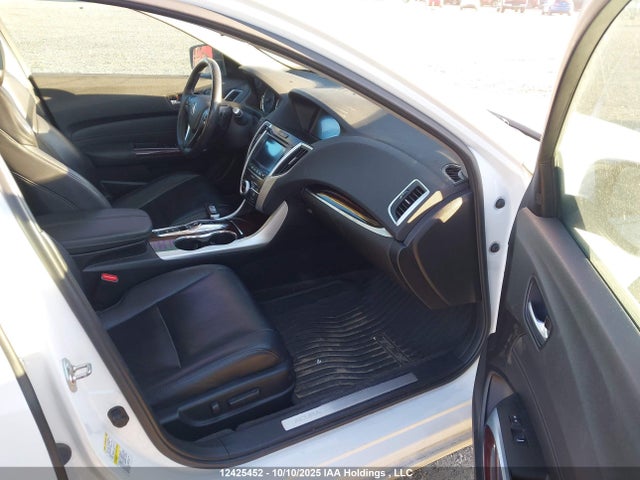 Acura j35y6 2015 19UUB3F75FA803697 Image 5