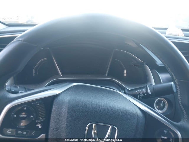 Продажа на аукционе авто 2018 Honda Civic Touring, vin: 2HGFC1F96JH101331, номер лота: 12425490